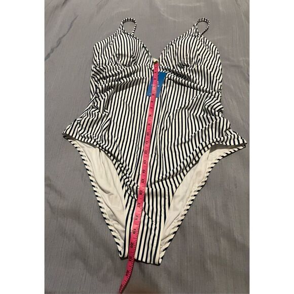NWT Cupshe blue and white striped one-piece swimsuit - Picture 3 of 6